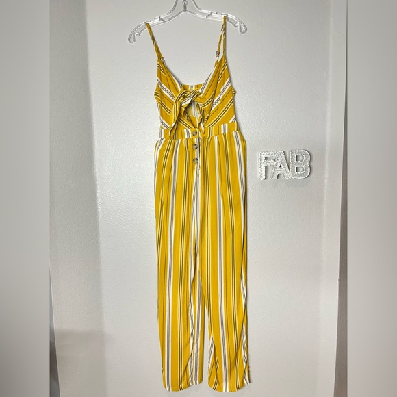 Jumpsuit 3/$15 deal - Picture 3 of 6